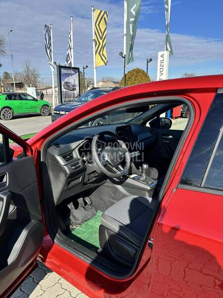 Renault Captur Techno TCe 115