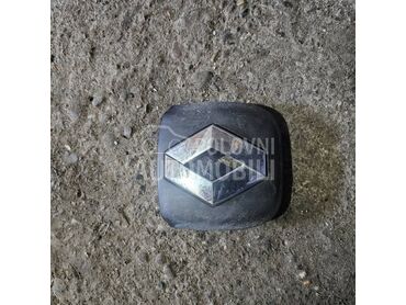 Plastika sa gepeka za Renault Clio od 2001. do 2006. god.