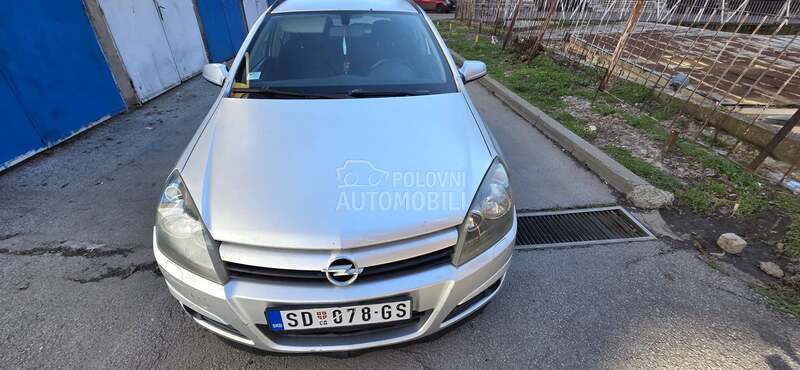 Opel Astra H 