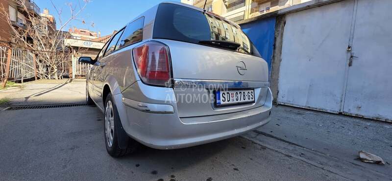 Opel Astra H 