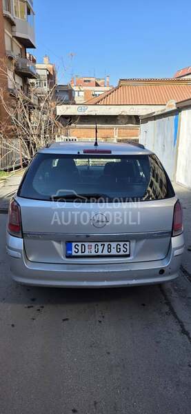 Opel Astra H 