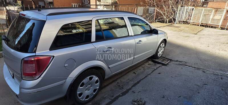 Opel Astra H 