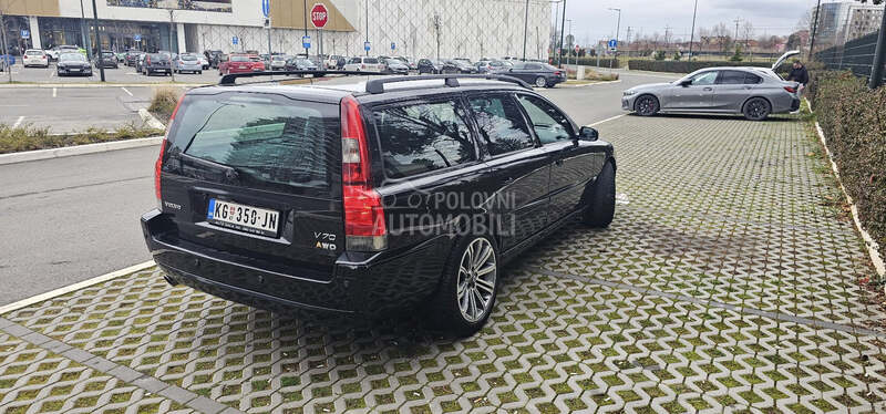 Volvo V70 