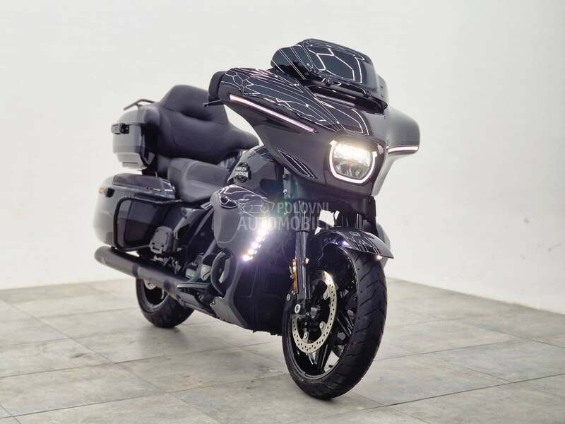 Harley Davidson street glide ultra