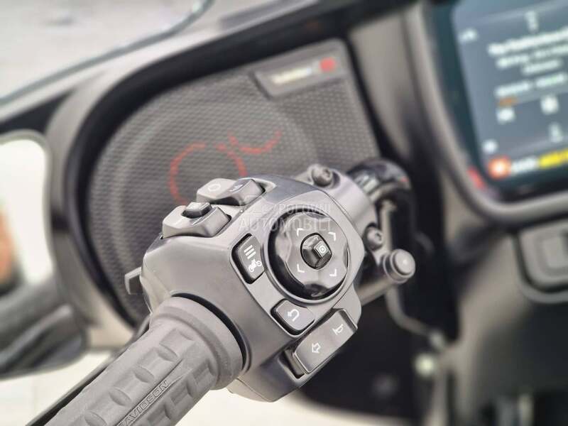 Harley Davidson street glide ultra