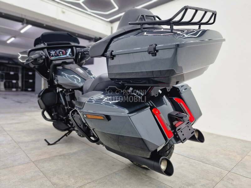 Harley Davidson street glide ultra