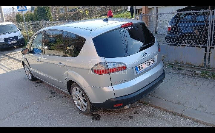 Ford S-Max 