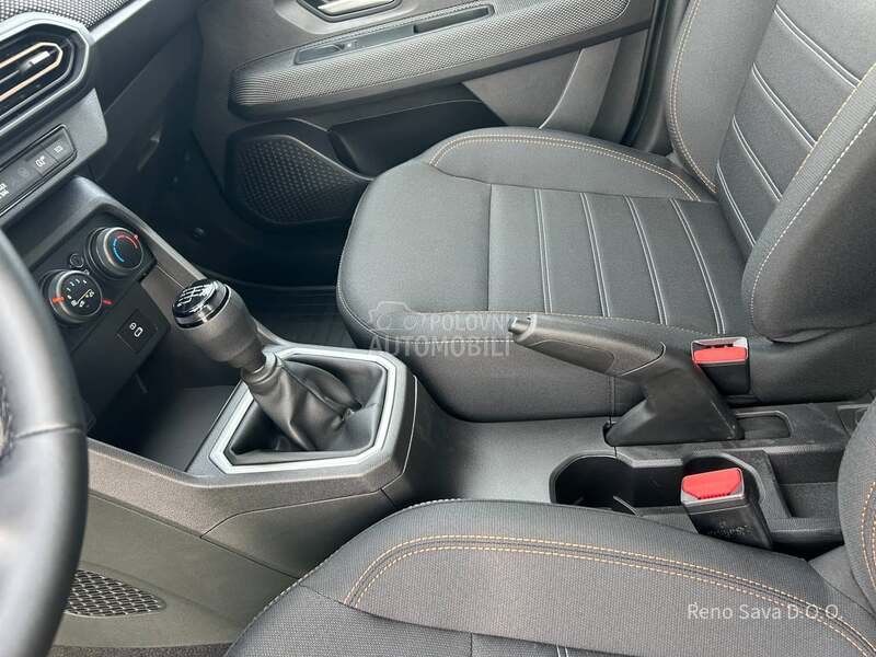 Dacia Stepway EXPRESSION TCe 110