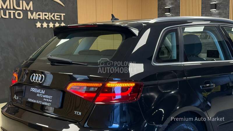 Audi A3 /1.6 TDI//S LINE/NOV