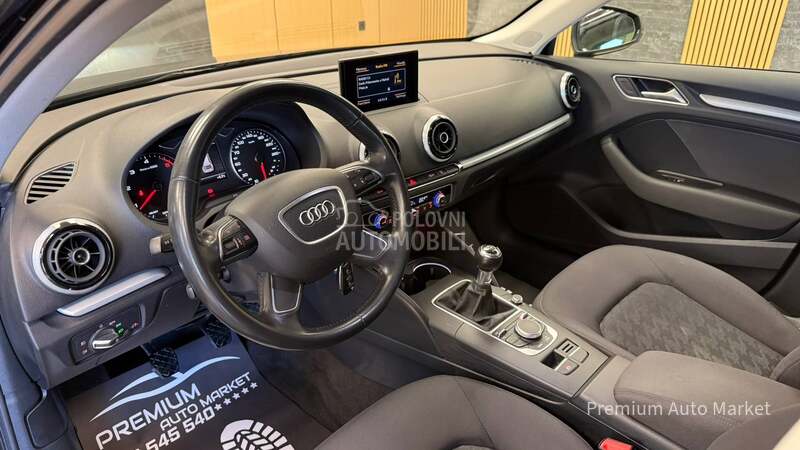 Audi A3 /1.6 TDI//S LINE/NOV