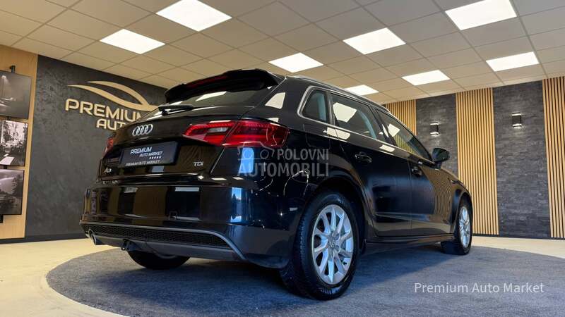 Audi A3 /1.6 TDI//S LINE/NOV