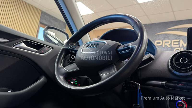 Audi A3 /1.6 TDI//S LINE/NOV