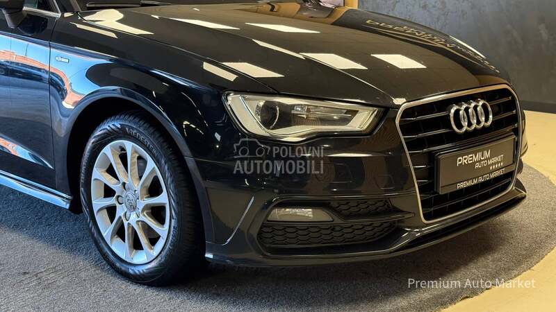 Audi A3 /1.6 TDI//S LINE/NOV
