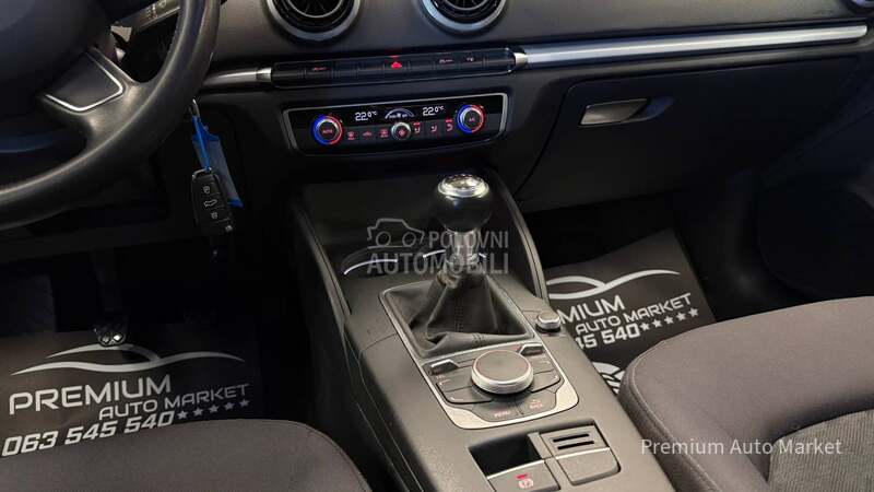 Audi A3 /1.6 TDI//S LINE/NOV