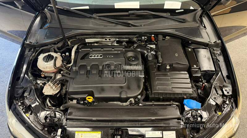 Audi A3 /1.6 TDI//S LINE/NOV