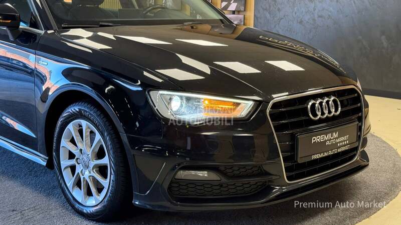 Audi A3 /1.6 TDI//S LINE/NOV