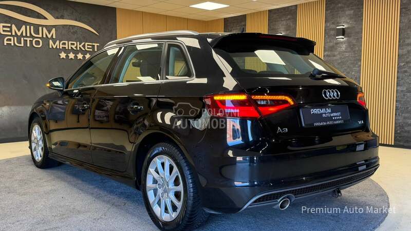 Audi A3 /1.6 TDI//S LINE/NOV