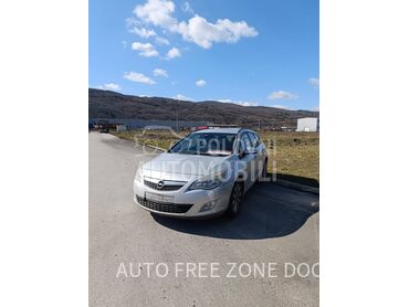 Opel Astra J 1.4 T
