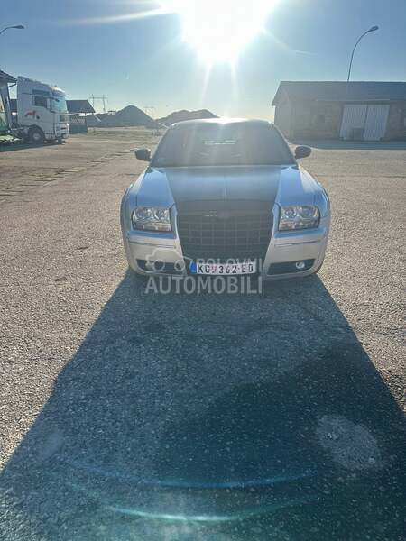 Chrysler 300C 