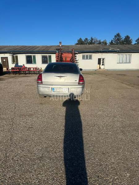 Chrysler 300C 