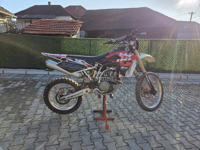 Husqvarna te 250