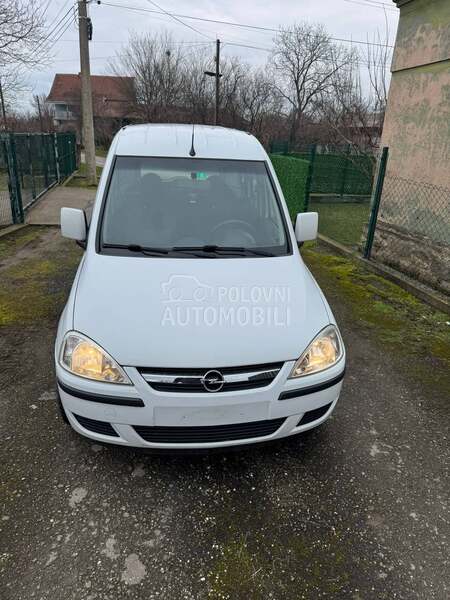 Opel Combo 1.6