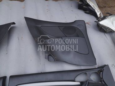 zadnji tapaciri 3 vrata za Ford Focus od 1998. do 2004. god.