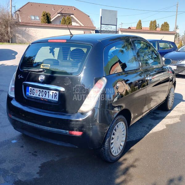 Lancia Ypsilon 