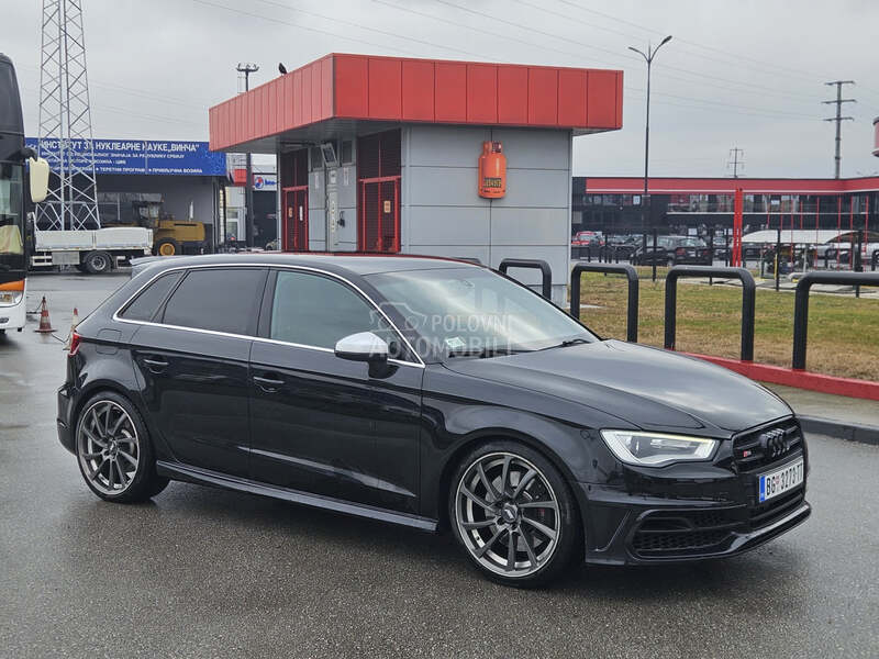 Audi S3 