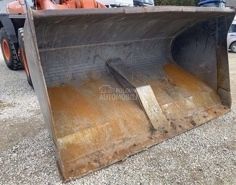 Hitachi LX170E Svajcara