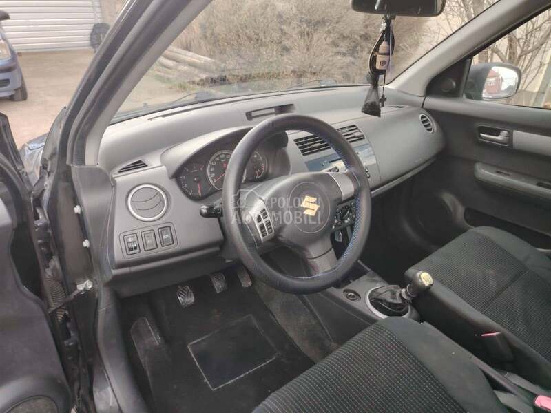Suzuki Swift 1.3