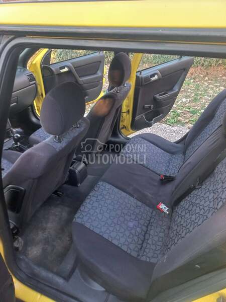 Opel Astra G 