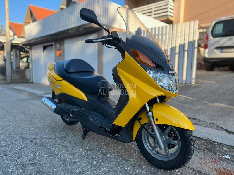 Suzuki Burgman