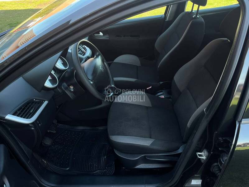 Peugeot 207 1.4b