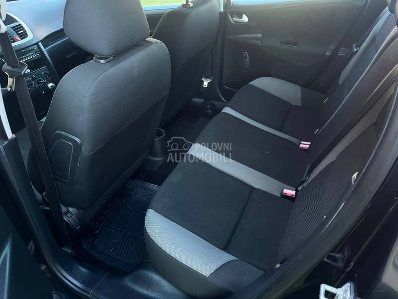 Peugeot 207 1.4b