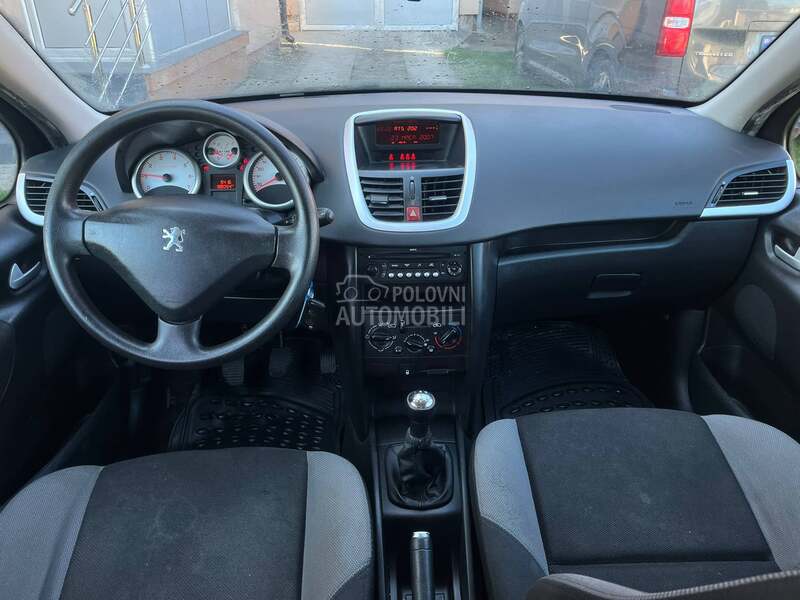 Peugeot 207 1.4b