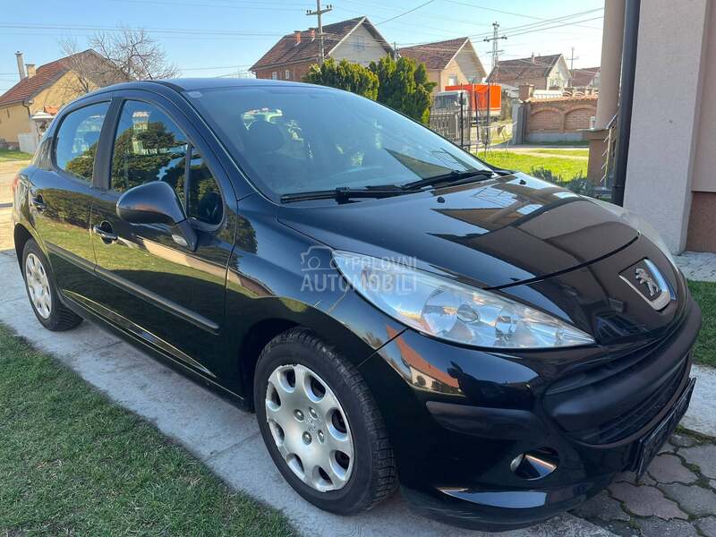 Peugeot 207 1.4b