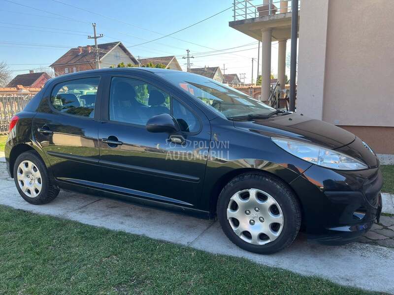 Peugeot 207 1.4b