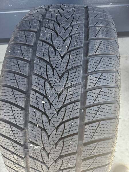 Imperial 255/40 R20 Zimska
