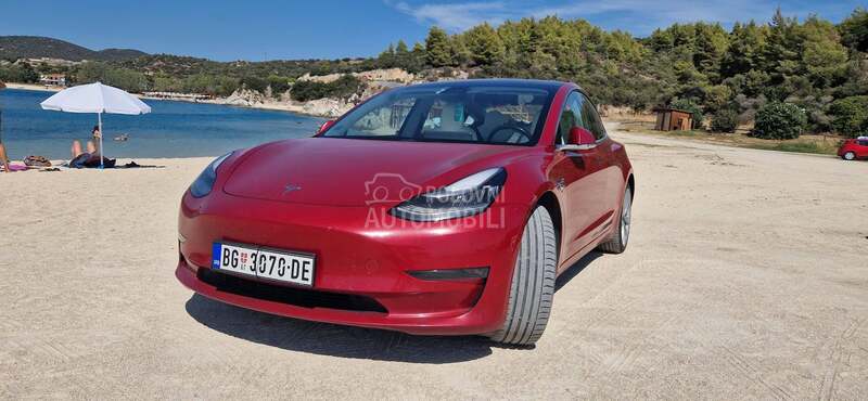 Tesla Model 3 Long Range AWD