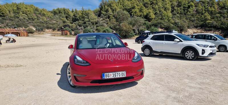 Tesla Model 3 Long Range AWD