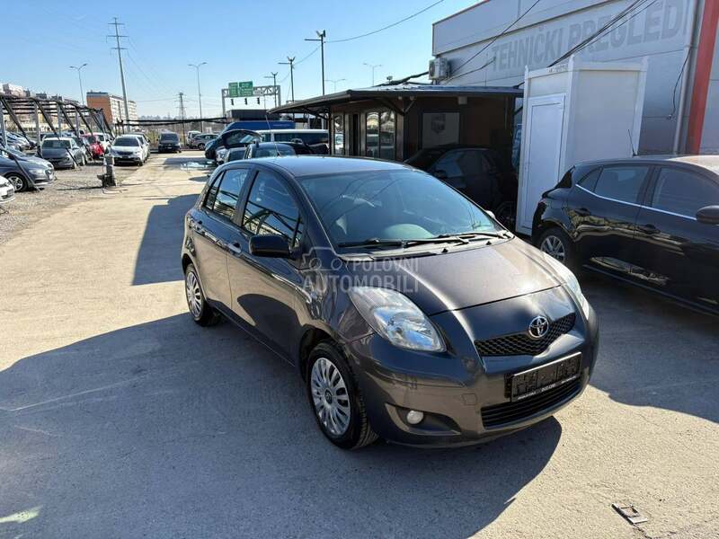 Toyota Yaris 