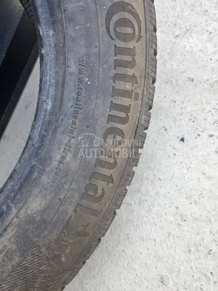 Continental 235/60 R18 Zimska