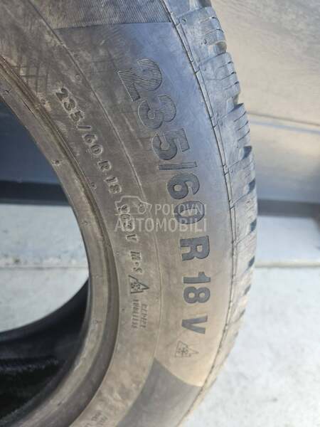 Continental 235/60 R18 Zimska