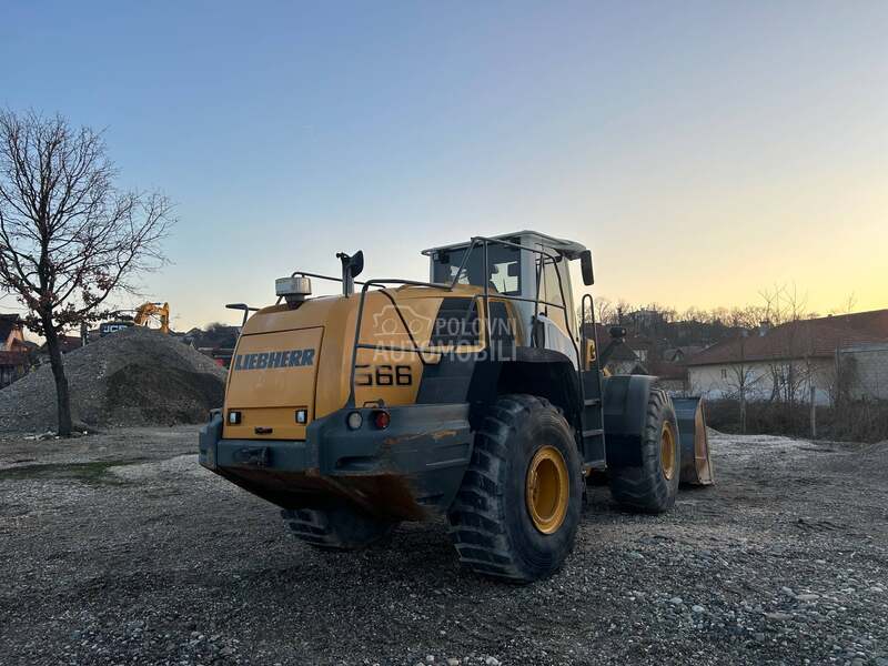 Liebherr 566 2plus2