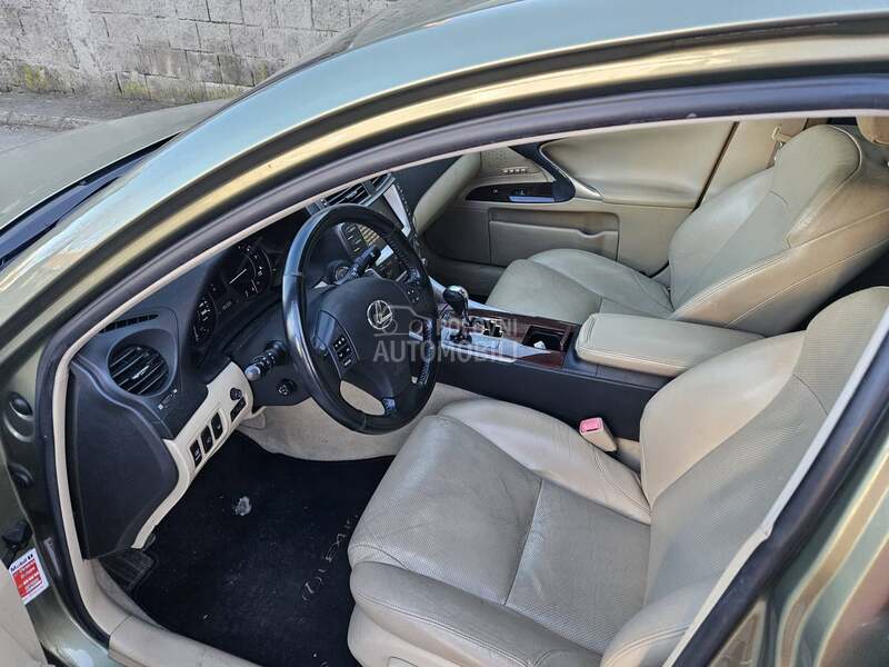 Lexus IS 250 