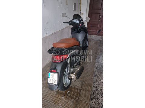 Piaggio Beverli 500