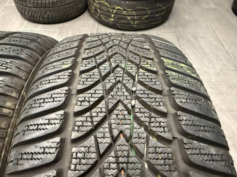 Dunlop 225/45 R17 Zimska