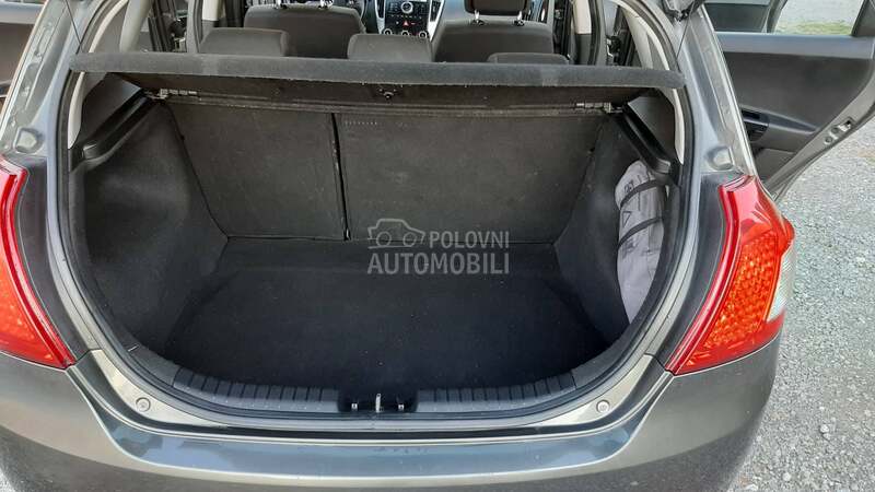 Kia cee`d 1.4 0ČUVAN 0DLIČN0