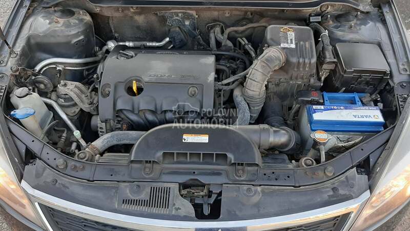 Kia cee`d 1.4 0ČUVAN 0DLIČN0